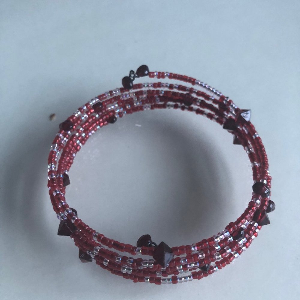 Red and white beaded spiral bracelet